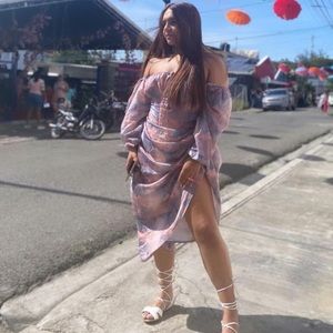 Separate skirt and shirt perfect for a date .